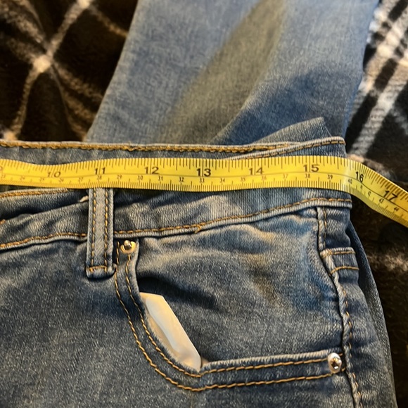 EUC Denim jeans (no brand name). Size Large. - Picture 12 of 14